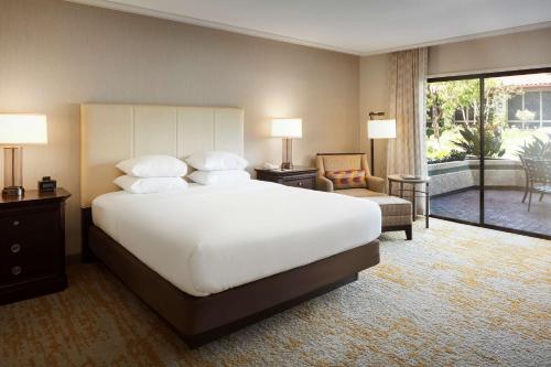 DoubleTree By Hilton Hotel Ontario Airport image 17