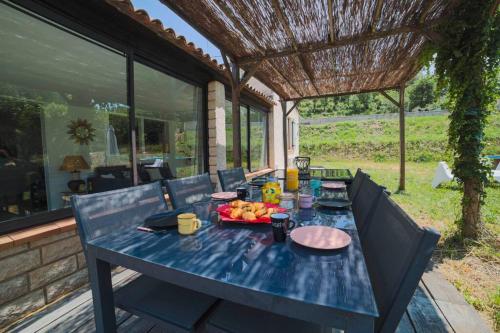 Maison du Riou, meublé de tourisme 3 etoiles vue sur colline avec piscine - Location saisonnière - Roquevaire