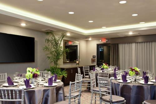 Hilton Garden Inn Irvine/Orange County Airport - image 13