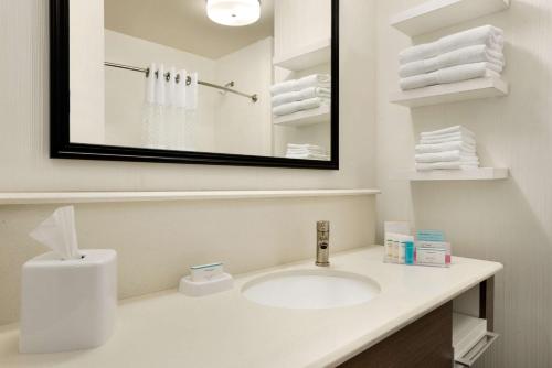 Hampton Inn and Suites Monroe - image 2