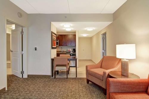 Homewood Suites by Hilton Woodbridge