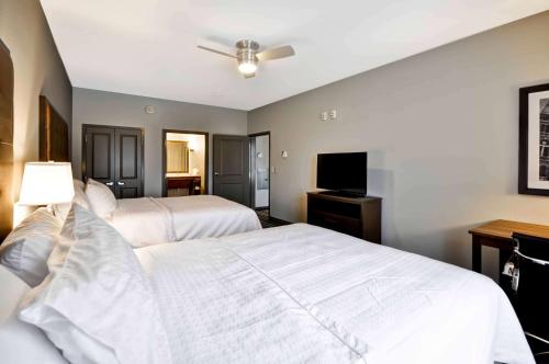 Homewood Suites by Hilton Cincinnati/West Chester