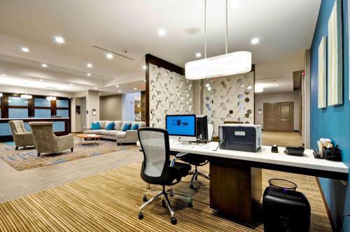 Homewood Suites by Hilton Cincinnati/West Chester