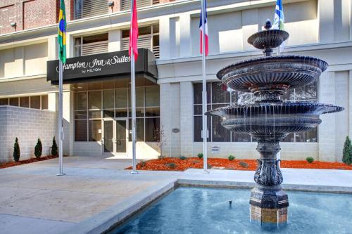 Hampton Inn & Suites - Roanoke-Downtown, VA