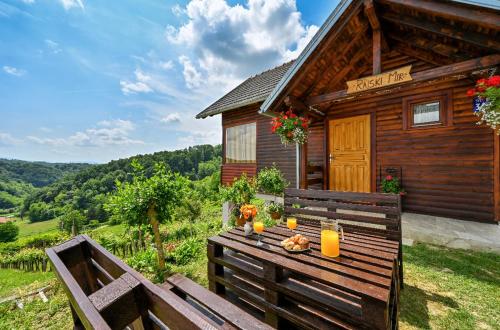 Ruralna kuća za odmor RAJSKI MIR - Tuhelj