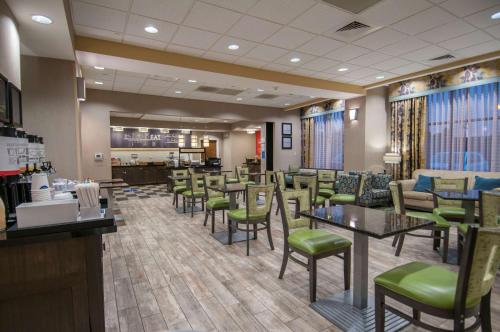 Hampton Inn Hernando, MS detail