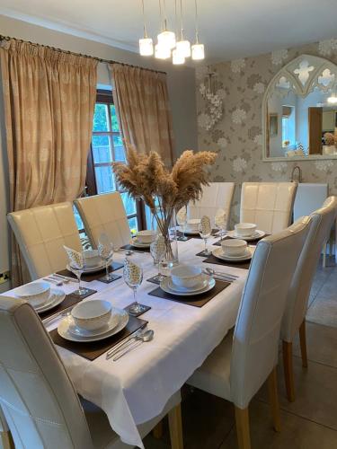Seadmed, Alnside Lodge near Alnmouth with hot tub in Lesbury