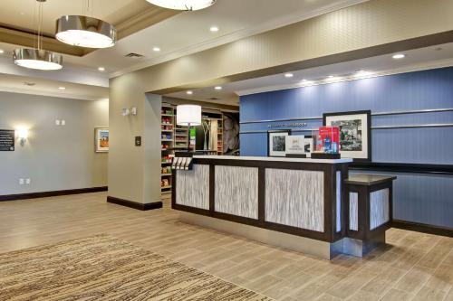 Hampton Inn & Suites by Hilton Saskatoon Airport