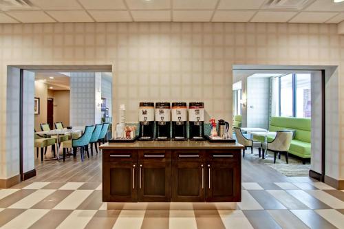 Hampton Inn & Suites by Hilton Saskatoon Airport