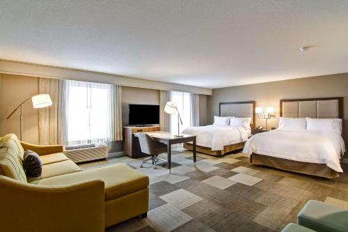 Hampton Inn & Suites by Hilton Saskatoon Airport