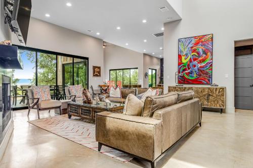 Laguna Luxury in Burnet, USA