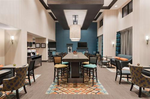 Hampton Inn & Suites West Des Moines Mill Civic in West Des Moines, USA