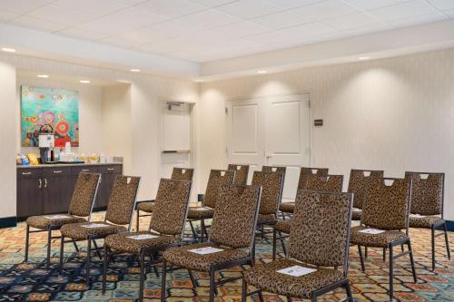 Hampton Inn & Suites West Des Moines Mill Civic - image 24