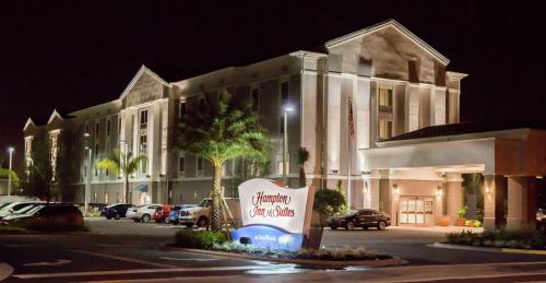 Hampton Inn & Suites Orlando near SeaWorld