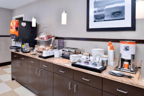 Hampton Inn & Suites California University-Pittsburgh in Coal Center, USA