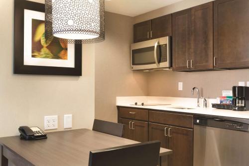 Homewood Suites by Hilton West Des Moines/SW Mall Area