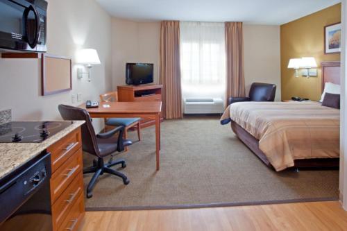 Candlewood Suites League City, an IHG Hotel