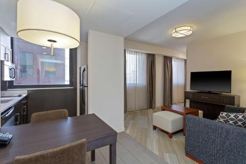 Homewood Suites by Hilton Richmond-Downtown