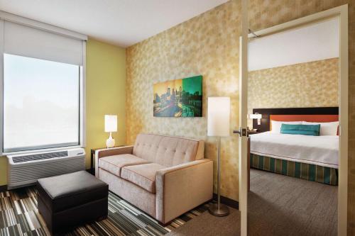 Home2 Suites by Hilton Minneapolis Bloomington Room Type - One-Bedroom King Suite - Non-Smoking