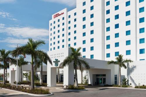 Homewood Suites by Hilton Miami Dolphin Mall