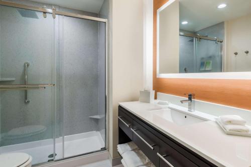 2 bedrooms, 2 beds