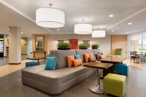 Home2 Suites by Hilton Milwaukee Brookfield