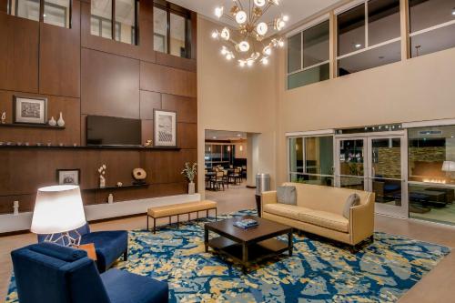 Hampton Inn By Hilton & Suites Los Angeles - Glendale