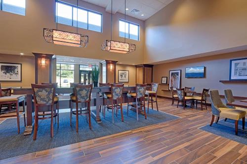 Hampton Inn & Suites Cazenovia, NY