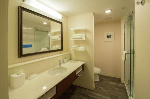 Hampton Inn & Suites Cazenovia, NY