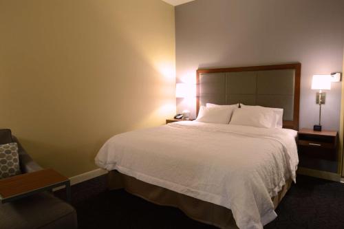 Hampton Inn & Suites Cazenovia, NY