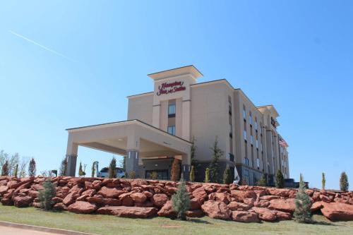 Hampton Inn & Suites Guthrie, OK