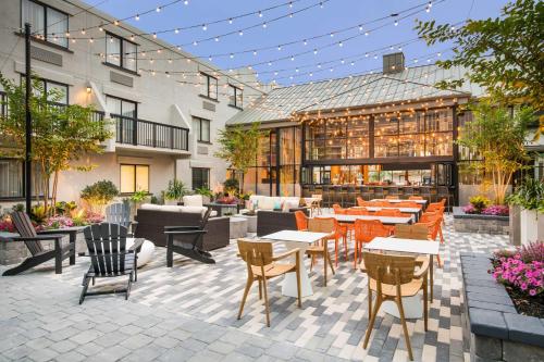 DoubleTree by Hilton Gainesville - image 14