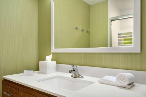 Home2 Suites By Hilton Baton Rouge - image 11
