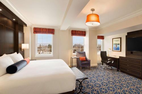 Hotel Saranac Curio Collection by Hilton