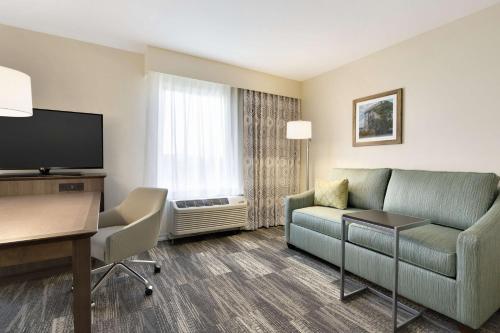 Hampton Inn & Suites Niles/Warren OH - main image
