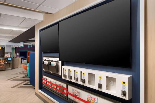 Tru By Hilton McDonough Tru By Hilton McDonough