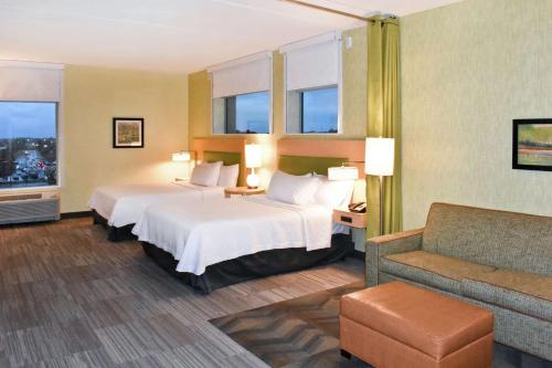 Home2 Suites By Hilton Charles Town - image 2