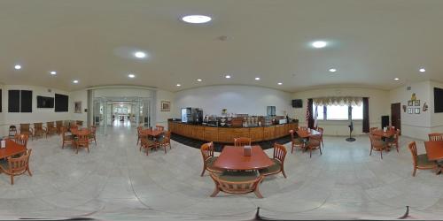Budget Host Inn and Suites Cameron - 식음료(F&B)