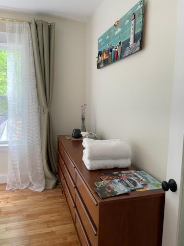 Tantallon Guest Room with Private Beach