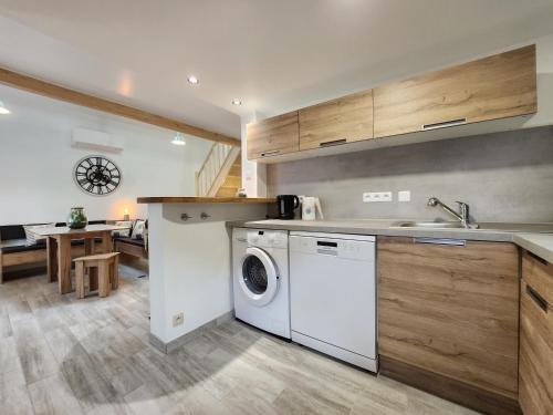 Konyha, Domaine a l'Aise - Piscine chauffee in Gignac