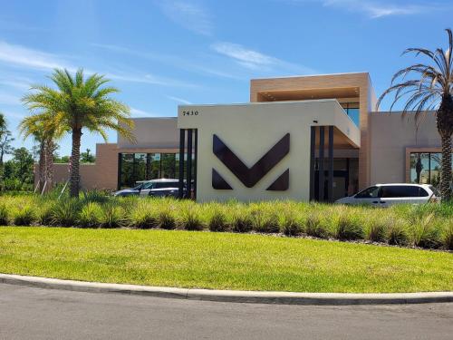 Magic Village new 4 suites 8 guests 8 min Disney - 7545