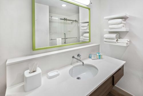 Hampton Inn & Suites By Hilton-Corpus Christi PortlandTx - image 14