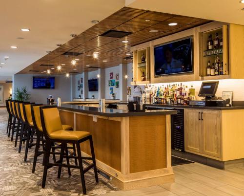 Hilton Garden Inn Pittsburgh Airport - image 11