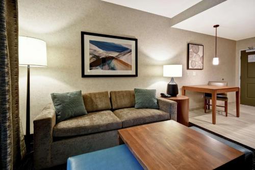 Homewood Suites by Hilton Pleasant Hill Concord