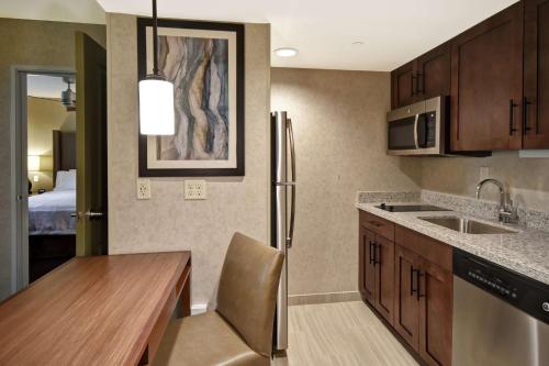 Homewood Suites by Hilton Pleasant Hill Concord