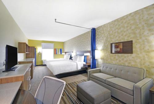 Home2 Suites by Hilton Dallas DeSoto in Десото