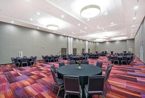 Home2 Suites By Hilton Dallas Desoto - image 5