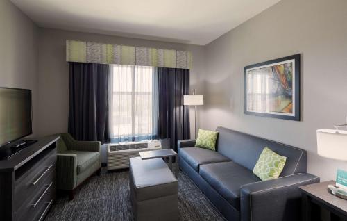 Homewood Suites By Hilton Topeka