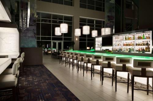 Embassy Suites by Hilton Charlotte Uptown - image 11