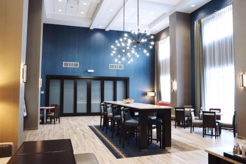 Hampton Inn & Suites Des Moines/Urbandale Ia in Urbandale, USA